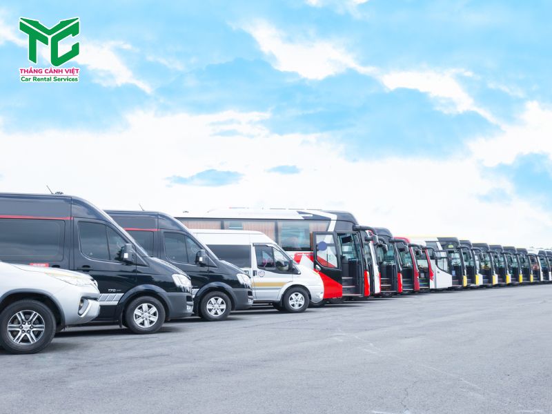 Đa dạng dòng xe từ 7 đến 45 chỗ để khách hàng lựa chọn (ảnh: Thắng Cảnh Việt)