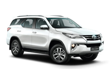 Xe Toyota Fortuner 7 chỗ