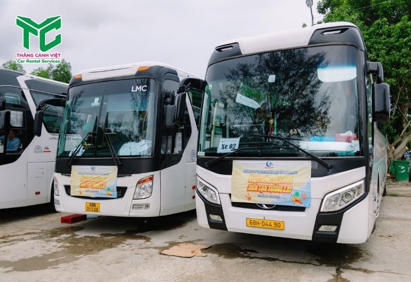 Thuê xe đưa đón công nhân Bình Dương theo tháng để tiết kiệm (Ảnh: Thắng Cảnh Việt)