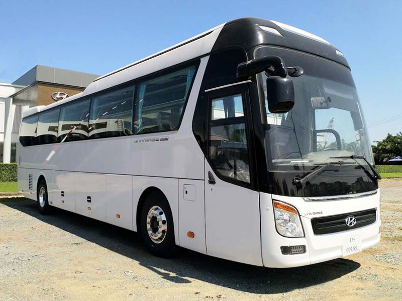 Hình ảnh xe 45 chỗ Universe (ảnh: sưu tầm)