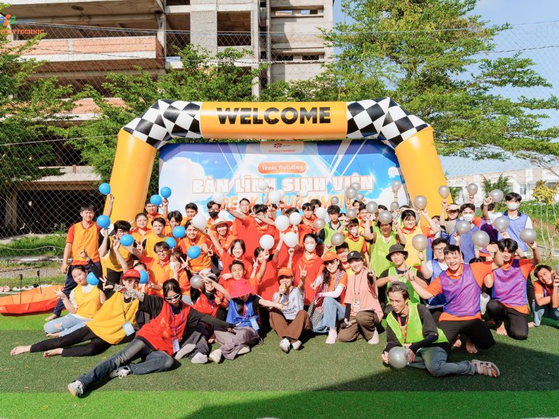 Hoạt động teambuilding sôi nổi (ảnh: sưu tầm)