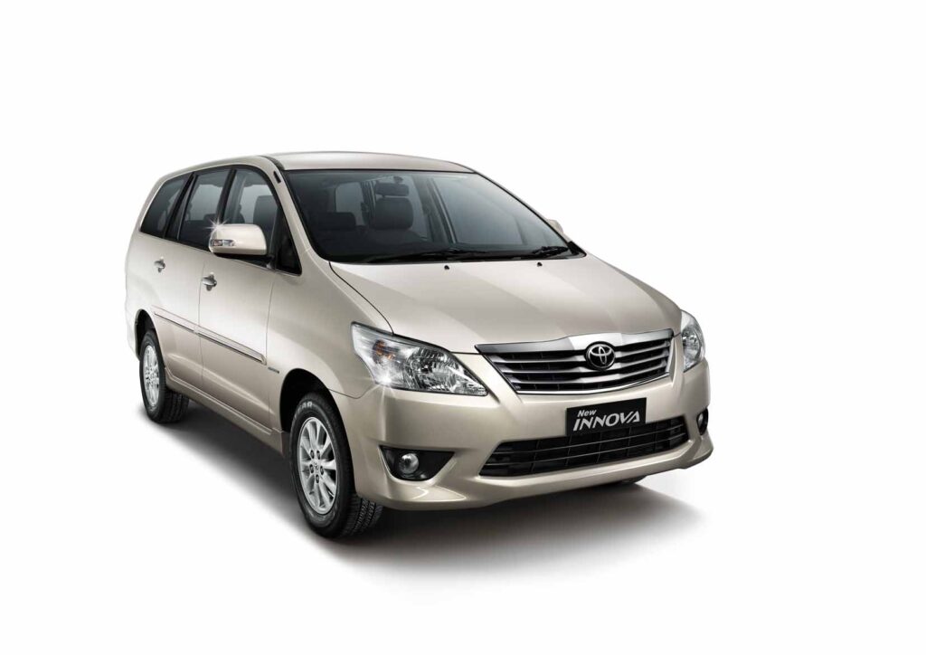 cho-thue-xe-Toyota-Innova-G-phien-ban-2017-1.jpg