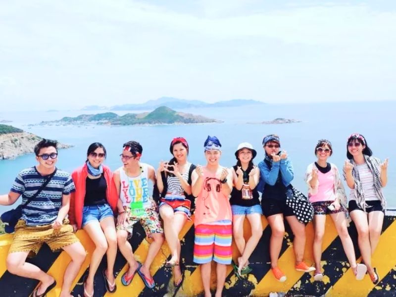 Cùng nhau check - in biển (ảnh: sưu tầm)