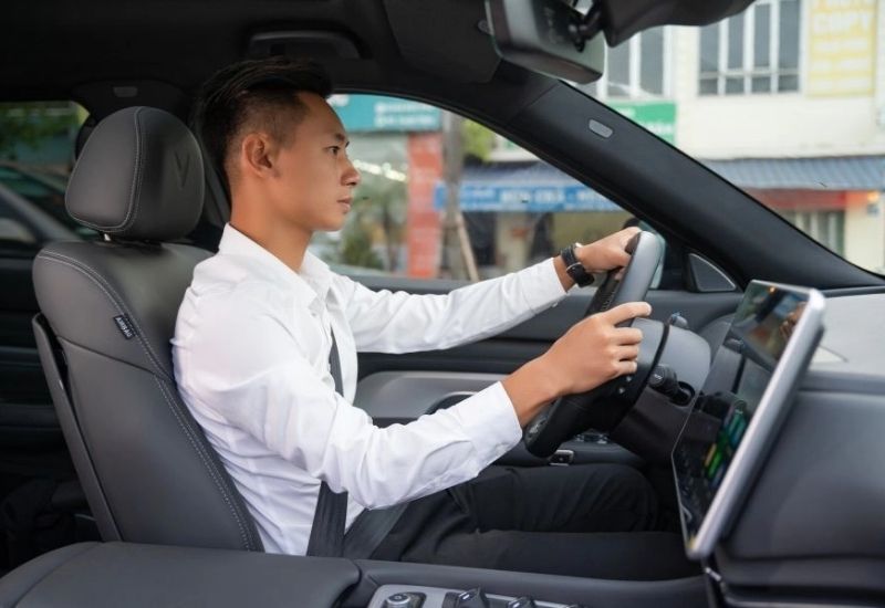 Tài xế chuyên nghiệp giúp chuyến đi an toàn, thuận lợi (Ảnh: Sưu tầm)