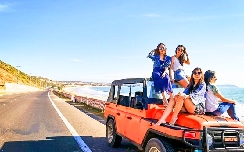 Giới trẻ không thích bị bó buộc bởi lịch trình cố định (Ảnh: Sưu tầm)