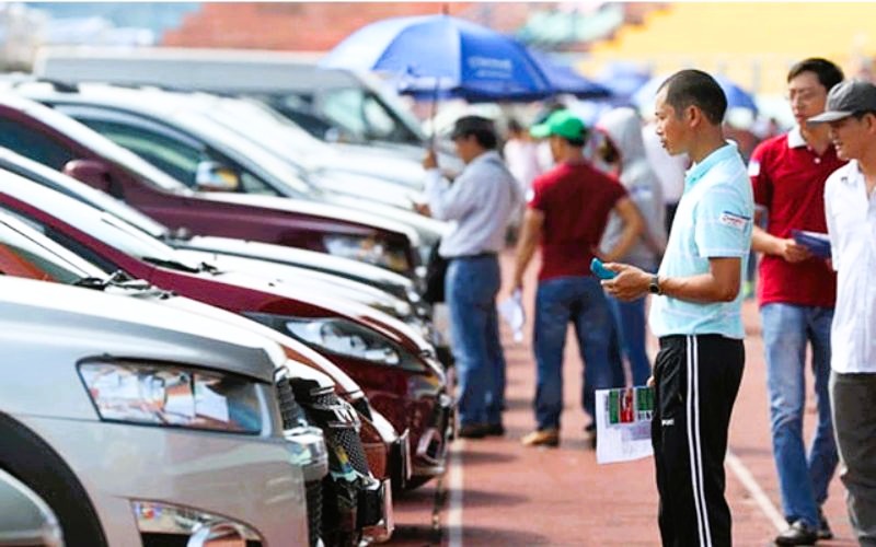 Hậu quả khi thuê xe du lịch lễ 30/4 quá trễ (Ảnh: Sưu tầm)