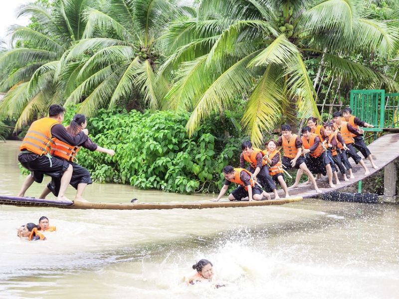 Trải nghiệm hoạt động teambuilding tại miền Tây sôi nổi (ảnh: sưu tầm)