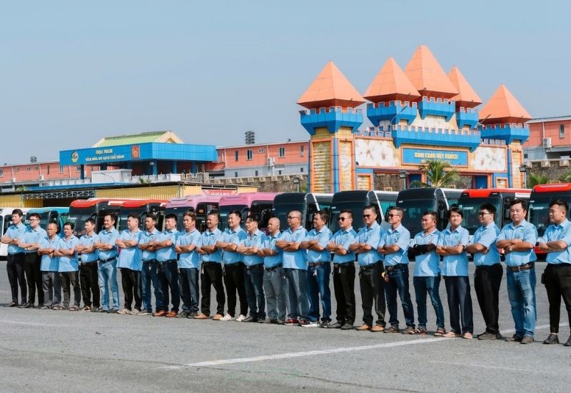 Thắng Cảnh Việt cung cấp dịch vụ thuê xe uy tín với hợp đồng minh bạch (Ảnh: Thắng Cảnh Việt)