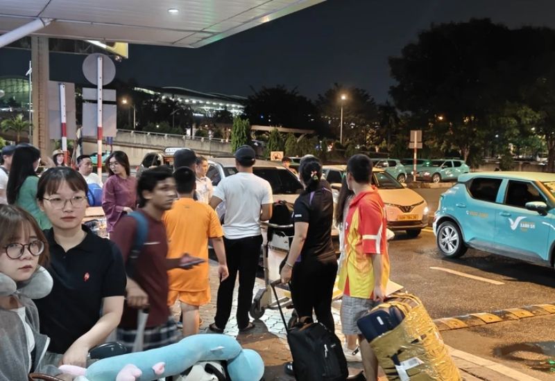 Khu vực đón khách tại nhà ga quốc nội T1 sân bay Tân Sơn Nhất 