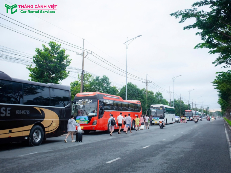Chuyến xe đưa hành khách từ TP.HCM về các tỉnh miền Tây đón Tết